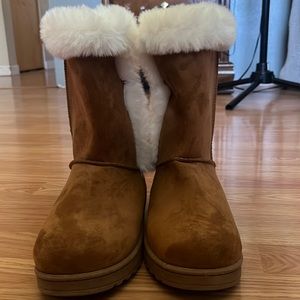 Off brand UGGS